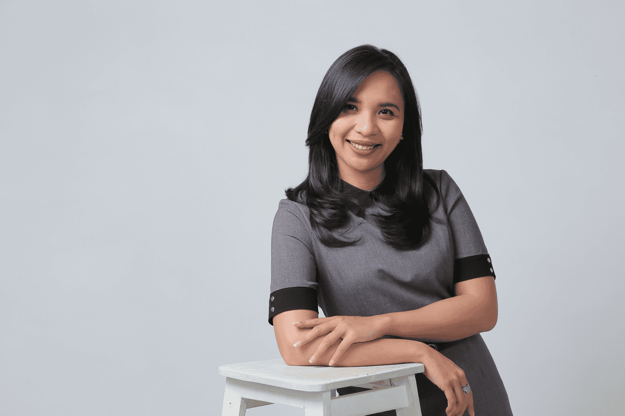 Dr. Kadek Dwita Apriani