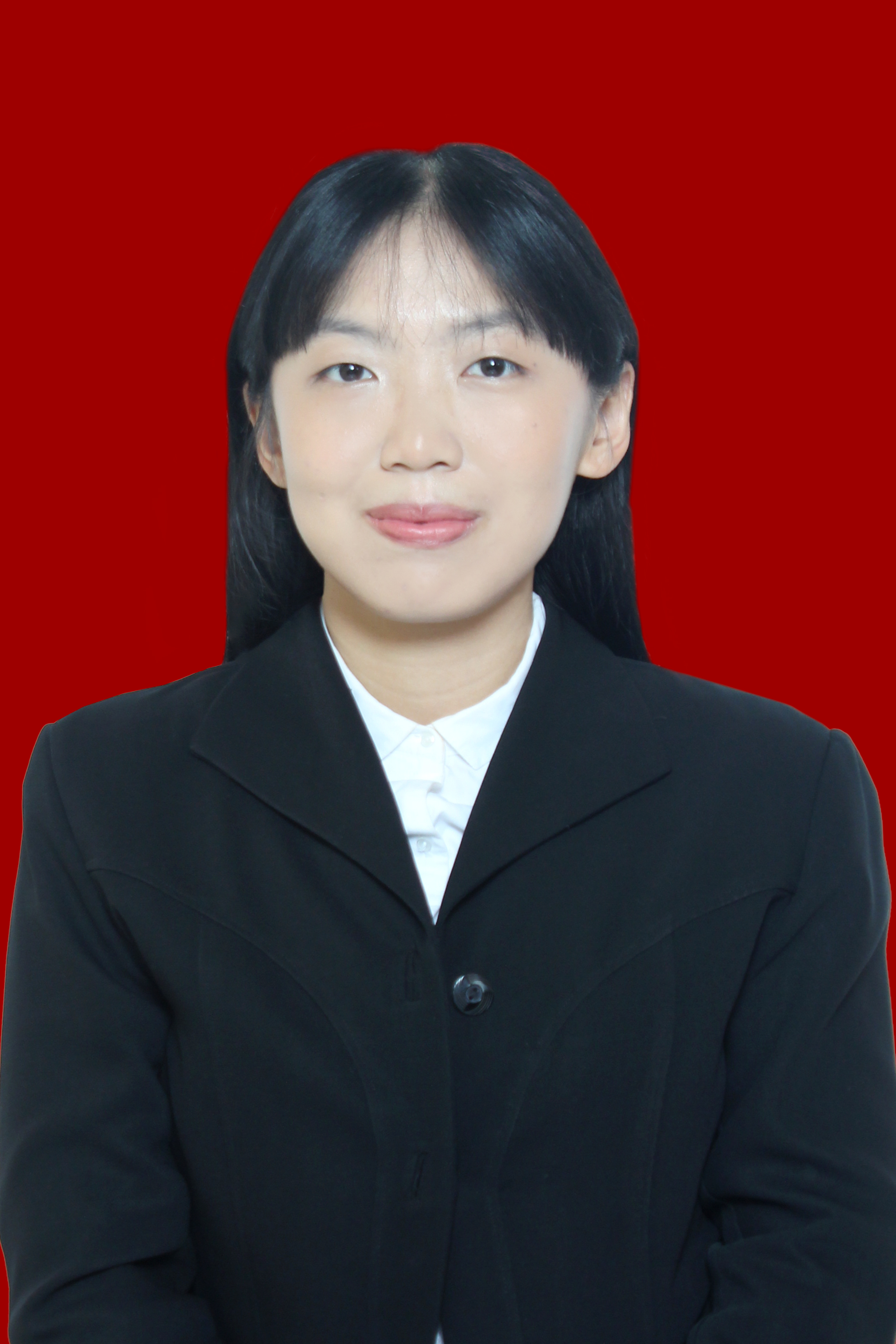 Evelyn, S.Sn., M.Si.